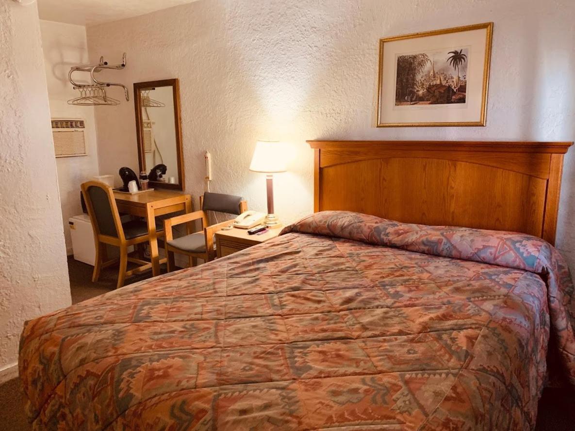 Economy Inn Кінгмен Екстер'єр фото