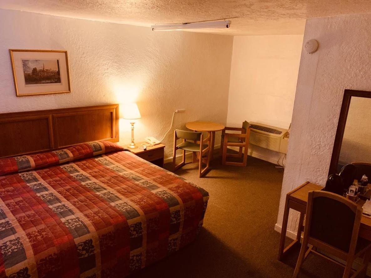 Economy Inn Кінгмен Екстер'єр фото