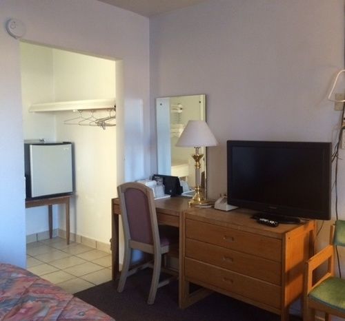 Economy Inn Кінгмен Екстер'єр фото